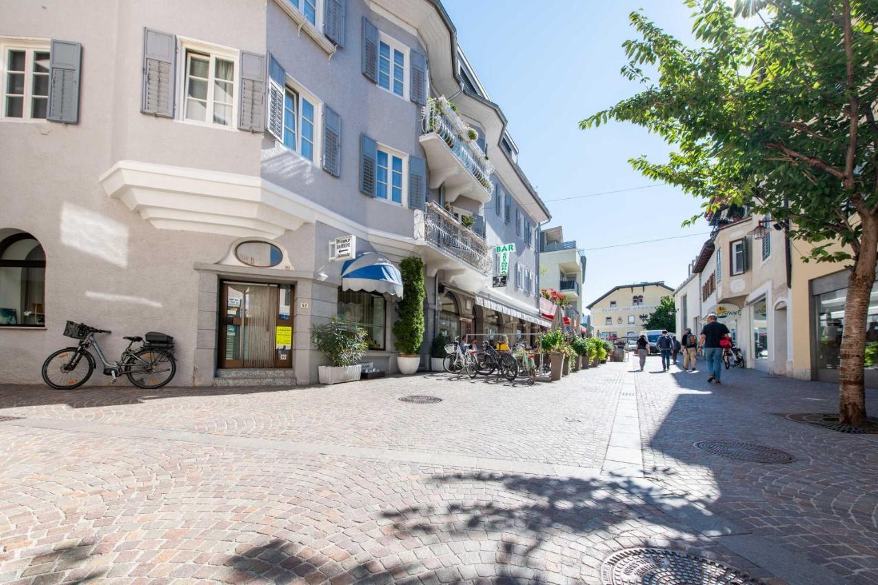 Heimat Living Like A Local Daire Silandro Dış mekan fotoğraf